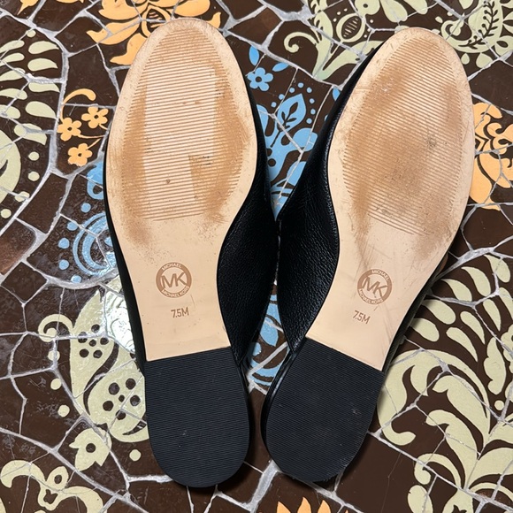 MK MICHAEL KORS STUDDED MULE FLATS SZ: 7.5 - Picture 2 of 2